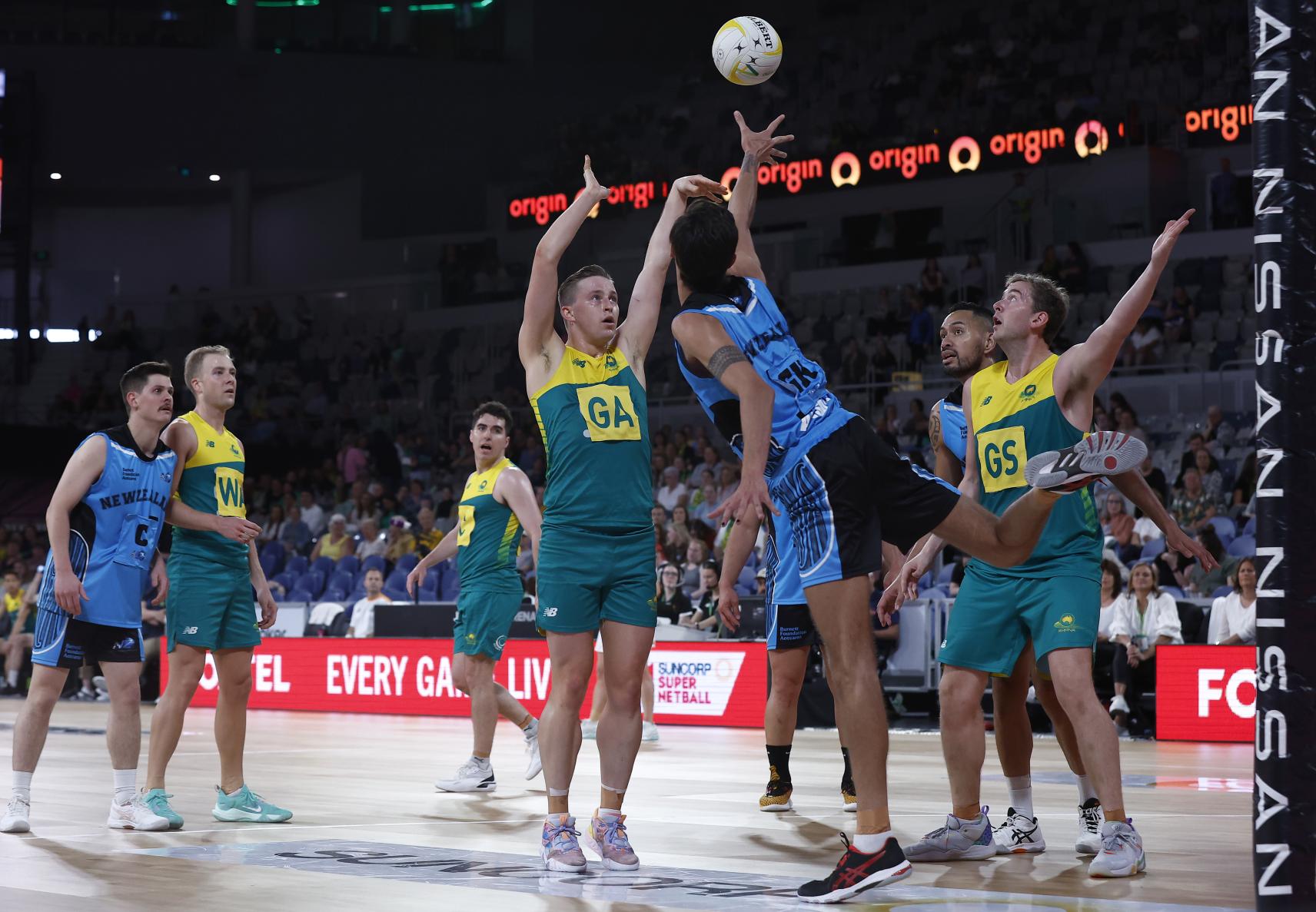 Victoria s elite male netballers return to court in televised